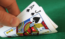 Học tập bước chơi từ những người chơi giỏi Poker