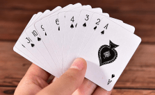 Những sai lầm trong Poker người chơi nên tránh khi chơi