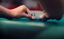 Tại sao Poker lại được ưa chuộng nhất thế giới?