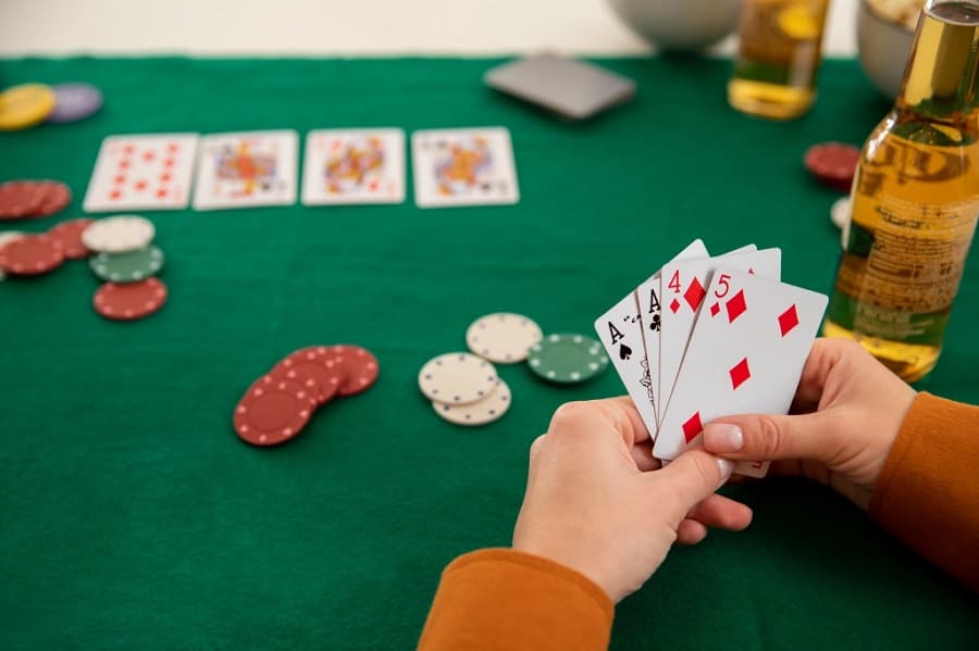 Những sai lầm khiến bạn thua rất nhiều tiền cược khi mắc phải trong Baccarat